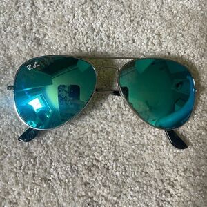 Ray-Ban Aviator Sunglasses with Teal Lenses